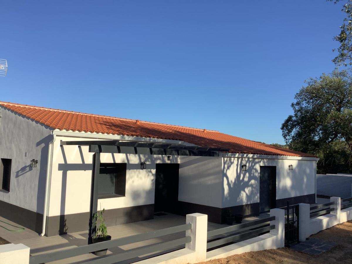 Casa Rural Camino De La Data Valencia de Alcantara Exterior photo